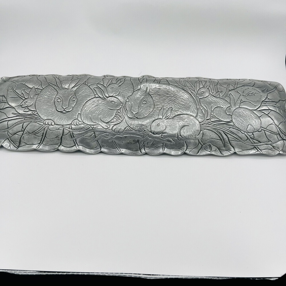 1990 Arthur Court Aluminum Bunny Oblong Serving Tray and cheese slicer - Picture 4 of 5